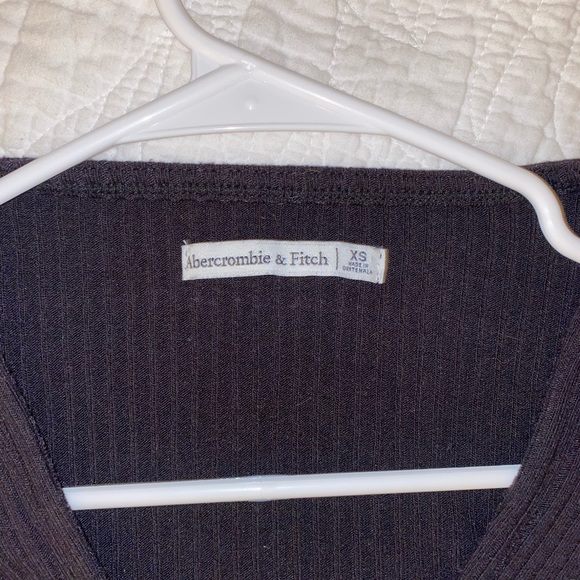 Abercrombie ribbed wrap crop top - Picture 2 of 4